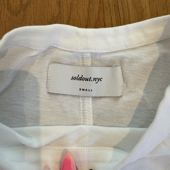 The Iconically Soft Perfect Tee In White - Picture 3 of 3